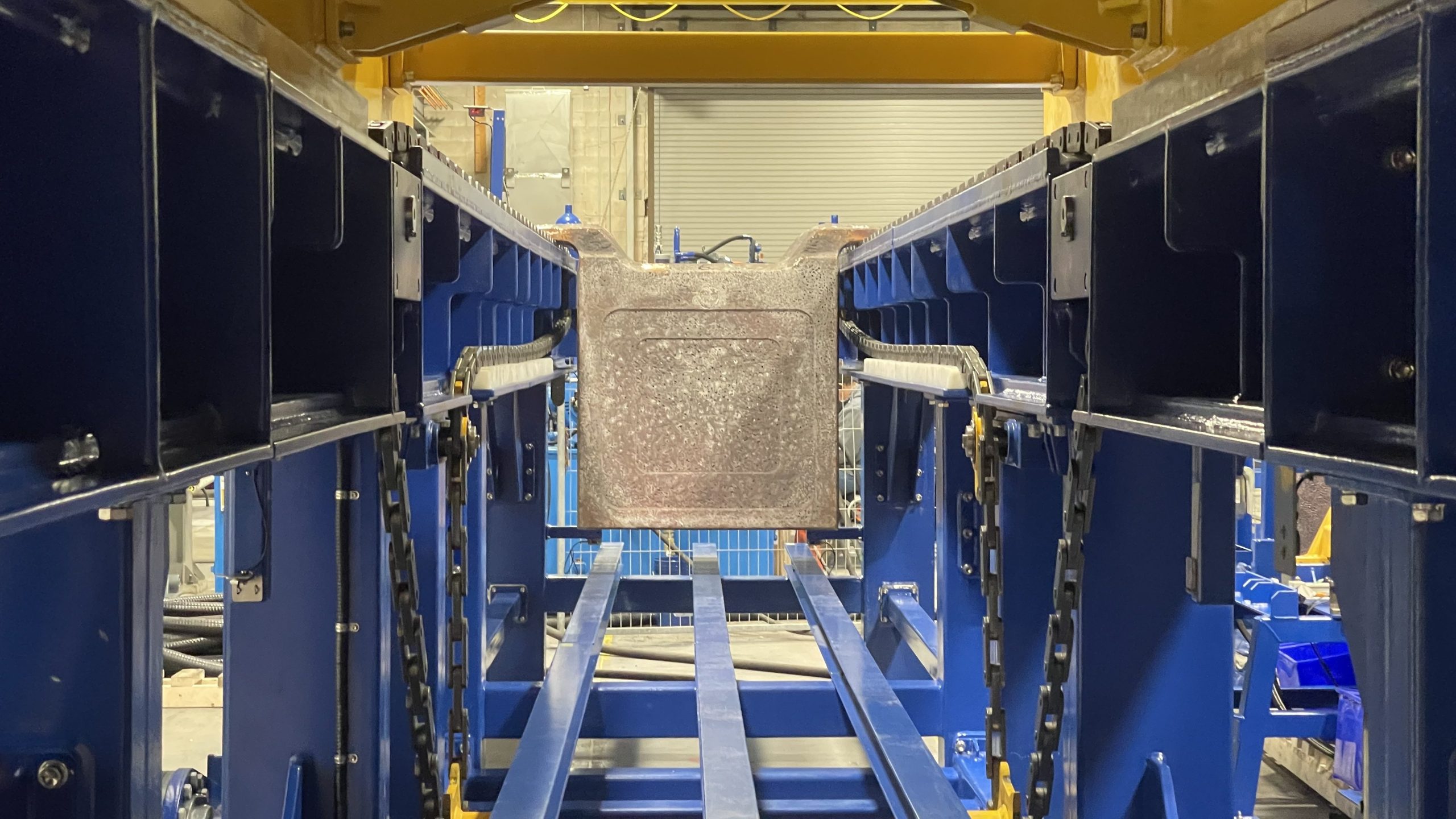 Automatización de la Preparación de Ánodos en Europa Central: Solución Robótica MPA de COBRA y EPCM - - https://www.tecnologiascobra.cl/proyectos/automatizacion-de-la-preparacion-de-anodos-en-europa-central-solucion-robotica-apm-de-cobra-y-epcm/ - COBRA